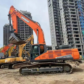 Excavator DX420